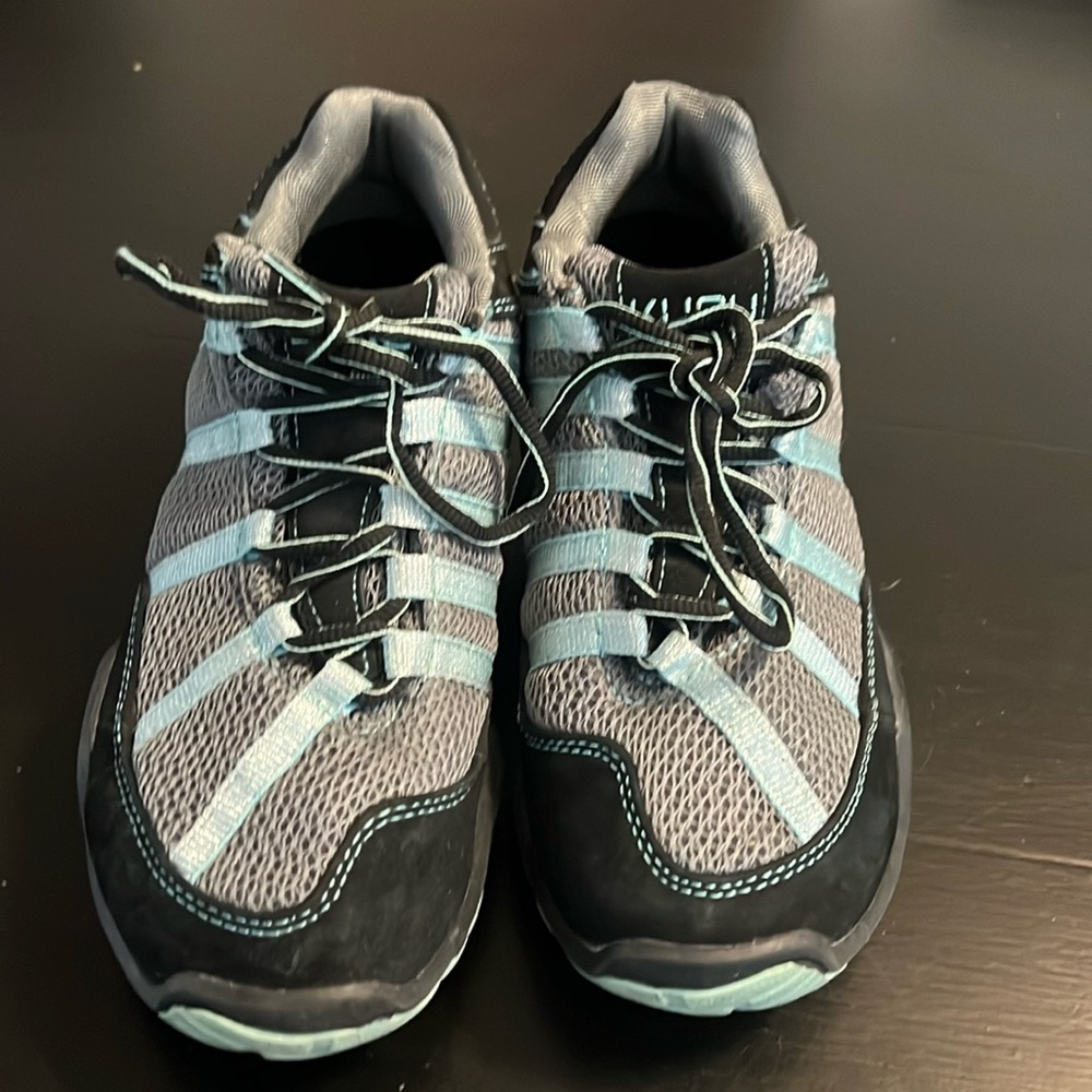 Women's Gray and Blue Athletic Shoes